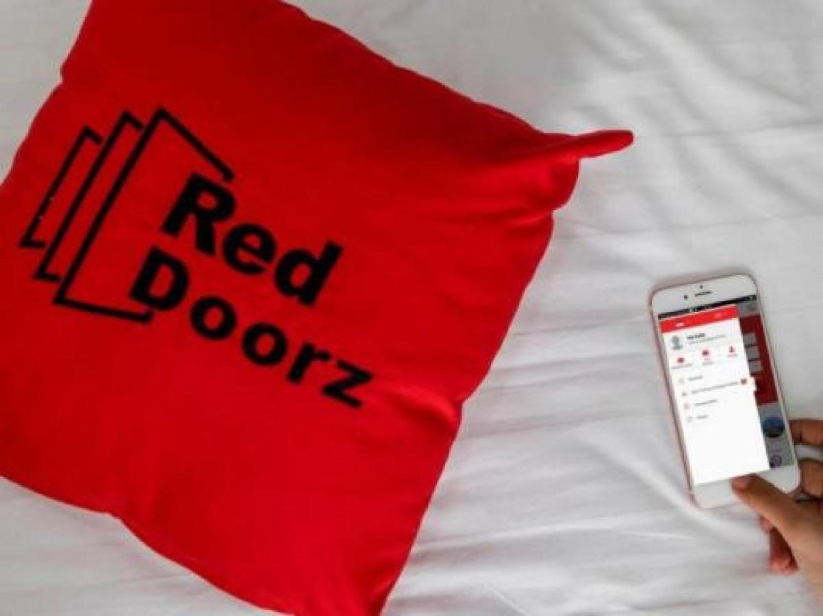 Reddoorz Plus @ Mahendradatta Denpasar المظهر الخارجي الصورة